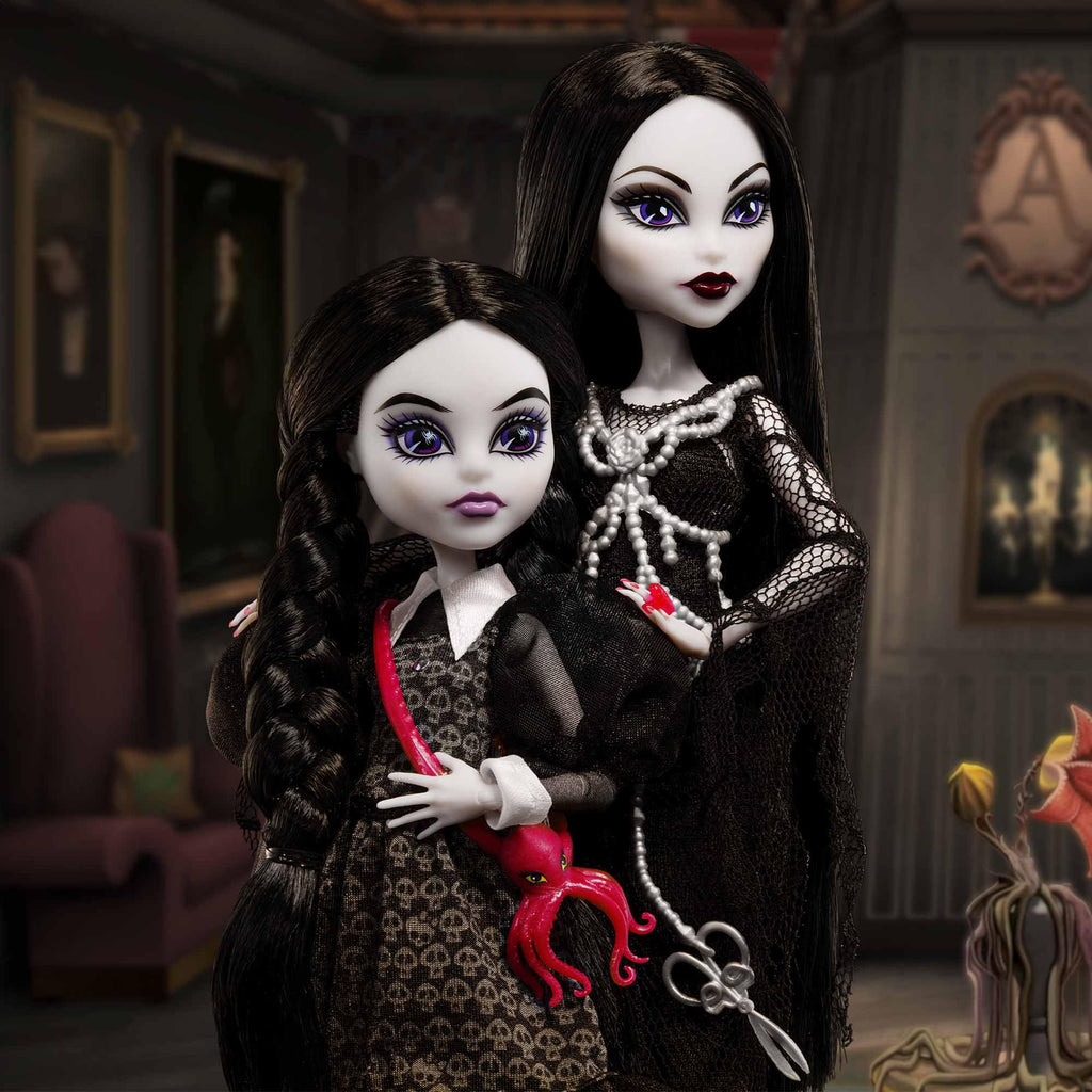 Fully Articulated Collectible Doll Two-Pack I8037